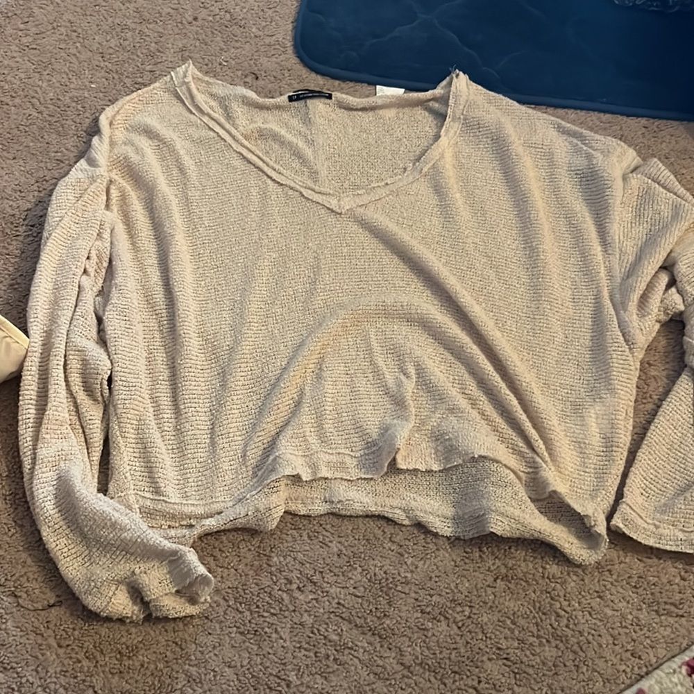 Out from under small top - Picture 2 of 8